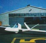 J-6 oblatany w 1994 r. jako szybowiec. (Źródło: Przegląd Lotniczy Aviation Revue nr 1/1995).