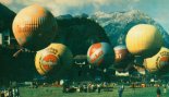 Balon ”Polonez” (SP-BZO) podczas 34 Międzynarodowych Zawodów Balonowych o nagrodę im Jamesa Gordona Bennetta w Lechu (Austria). (Źródło: Skrzydlata Polska nr 42/1990).