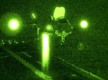 Samolot myśliwski w wersji krótkiego startu i pionowego lądowania STOVL  Lockheed Martin F-35B ”Lightning II” ląduje w nocy na pokładzie okrętu desantowego USS Wasp (LHD-1). 14.08.2013 r. (Źródło: Lockheed Martin).