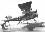 Prototyp wodnosamolotu myśliwskiego Aviatik W-4 nr 747. (Źródło: Herris Jack ”German Seaplane Fighters of WWI: A Centennial Perspective on Great War Airplanes”).