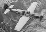 Samolot w wersji North American P-51C "Mustang", napędzany silnikiem Packard V-1650-3 "Merlin". (Źródło: USAF).
