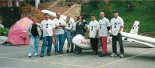 Szybowiec ”Żona Red Bulla ” podczas startu w pierwszym konkursie Redbull'a w Polsce, odbywającym się we wrześniu 1999 r. w Krakowie. (Źródło: archiwum Peszke S.C.).