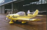 AT-2 na lotnisku Aeroklubu Warszawskiego. (Źródło: Przegląd Lotniczy Aviation Revue nr 1/1997).
