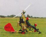 Wiatrakowiec Averso Aviation AX-02 ”Guepard” prezentowany podczas VII Stalowowolskiego Zlotu Amatorskich Konstrukcji w Turbii 2001 r. (Źródło: Przegląd Lotniczy Aviation Revue nr 10/2001).