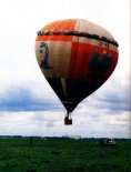 Balon ”Kościuszko” podczas festynu w Kętrzynie 13.08.2000 r. (Źródło: Przegląd Lotniczy Aviation Revue nr 10/2000).