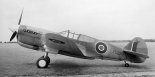 Samolot myśliwski Curtiss P-40 "Kittyhawk" Mk.II w służbie Royal Air Force. (Źródło: Royal Air Force). 
